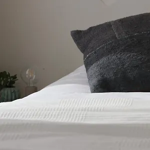 Mañana Mañana Hotel